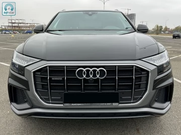 Авто Audi Q8 2021 № 6896043