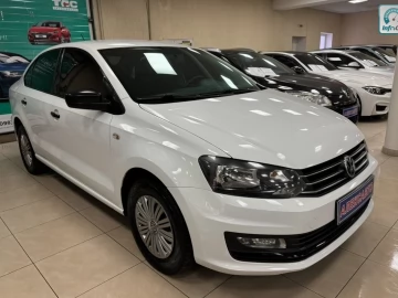 Авто Volkswagen Polo 2017 № 7097640