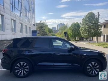 Авто Volkswagen Touareg 2022 № 7668199