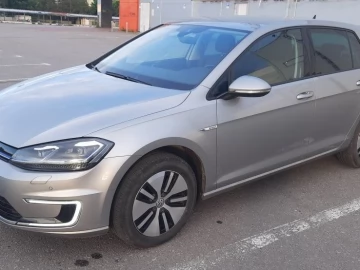Авто Volkswagen E-Golf 2017 № 7709140