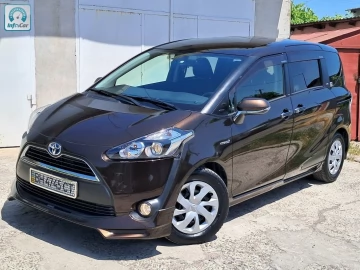 Авто Toyota Prius 2017 № 7740901