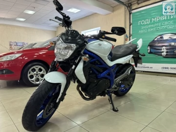 Авто Suzuki Gladius 2012 № 7777316