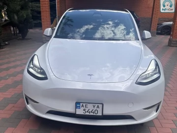 Авто Tesla Model Y 2023 № 7814844