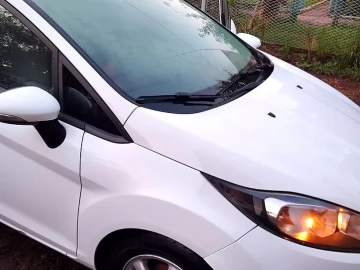 Авто Ford Fiesta 2013 № 7112150