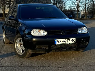 Авто Volkswagen Golf 2000 № 7114482