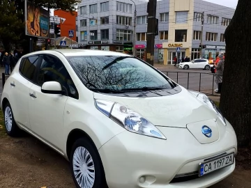 Авто Nissan Leaf 2012 № 7117268