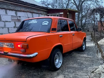 Авто ВАЗ 2101 1975 № 7149396
