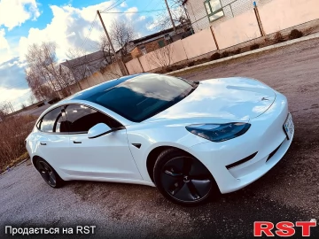 Авто Tesla Model-3 2021 № 7150942