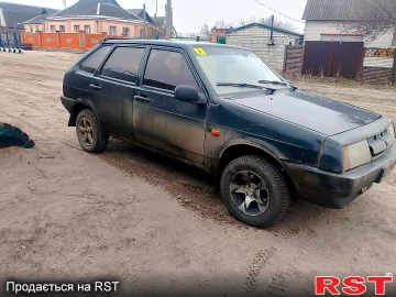 Авто ВАЗ 2109 1992 № 7153746