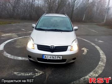 Авто Toyota Corollaverso 2004 № 7156307