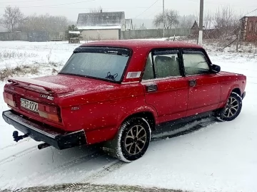 Авто ВАЗ 2107 1990 № 7174376