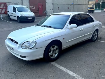 Авто Hyundai Sonata 2000 № 7179892