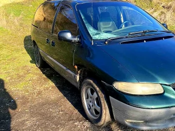 Авто Chrysler Voyager 1996 № 7199098