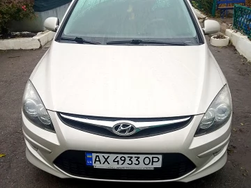 Авто Hyundai I30 2010 № 7210094