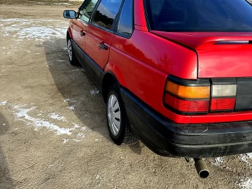 Авто Volkswagen Passat 1991 № 7226104