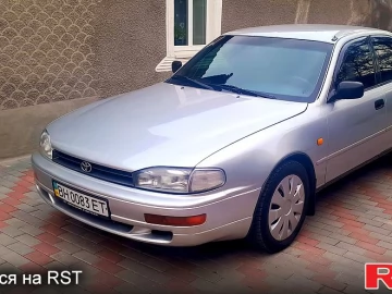 Авто Toyota Camry 1991 № 7300065