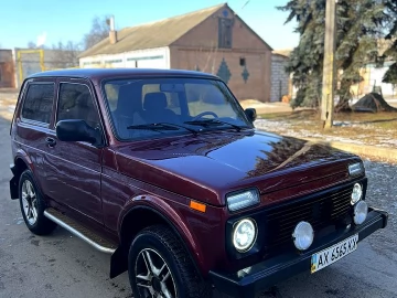 Авто ВАЗ Niva 1995 № 7310284