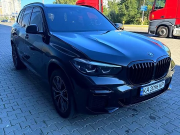 Авто BMW X5 2022 № 7338104