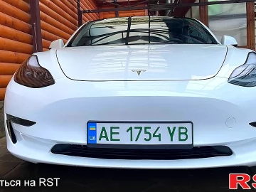 Авто Tesla Model-3 2023 № 7339276