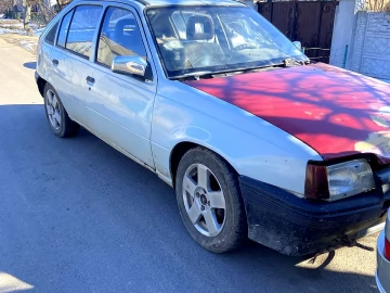 Авто Opel Kadett 1992 № 7340431