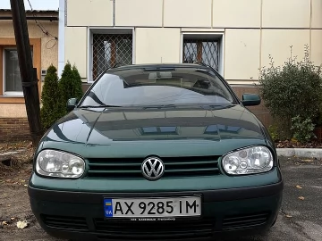 Авто Volkswagen Golf 2000 № 7359315