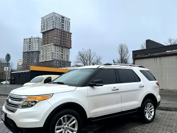 Авто Ford Explorer 2014 № 7359874