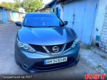 Авто Nissan Rogue-Sport 2017 № 7394579