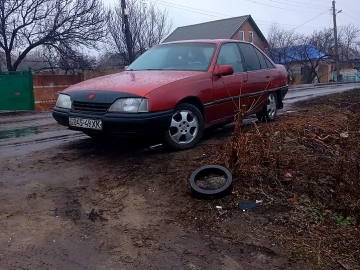 Авто Opel Omega 1988 № 7395284