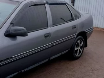 Авто Opel Vectra 1990 № 7400859