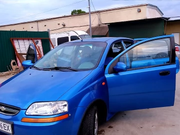 Авто Chevrolet Aveo 2004 № 7421260