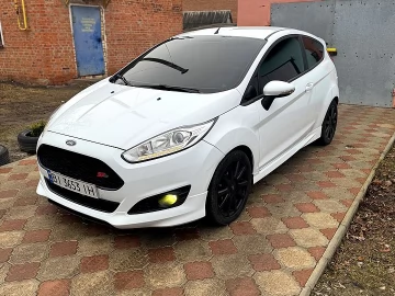 Авто Ford Fiesta 2014 № 7422293