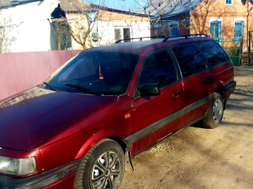 Авто Volkswagen Passat 1992 № 7422769