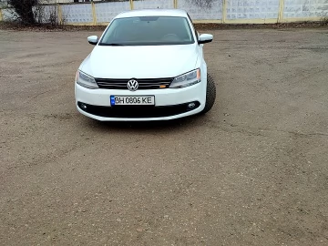 Авто Volkswagen Jetta 2014 № 7440311
