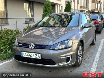 Авто Volkswagen E-Golf 2015 № 7440331