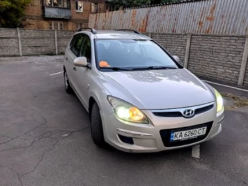 Авто Hyundai I30 2010 № 7448323