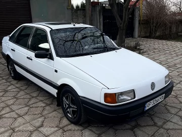 Авто Volkswagen Passat 1994 № 7451478