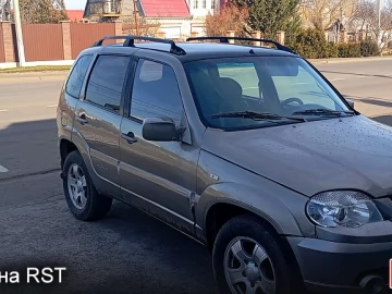 Авто Chevrolet Niva 2011 № 7460148