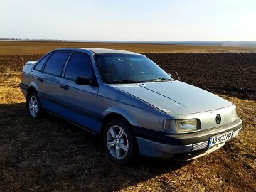 Авто Volkswagen Passat 1988 № 7461760