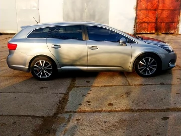 Авто Toyota Avensis 2014 № 7464774