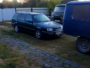 Авто Volkswagen Golf 1998 № 7468971