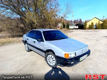 Авто Volkswagen Passat 1988 № 7469096