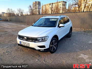 Авто Volkswagen Tiguan 2017 № 7471807