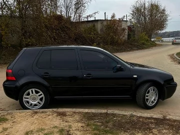 Авто Volkswagen Golf 1999 № 7476648