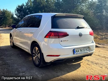 Авто Volkswagen E-Golf 2017 № 7477547
