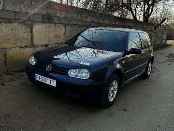 Авто Volkswagen Golf 2000 № 7477791