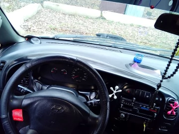 Авто Hyundai H200 2001 № 7480435