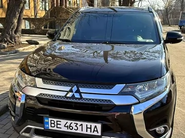 Авто Mitsubishi Outlander 2018 № 7482820