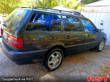 Авто Volkswagen Passat 1994 № 7486324