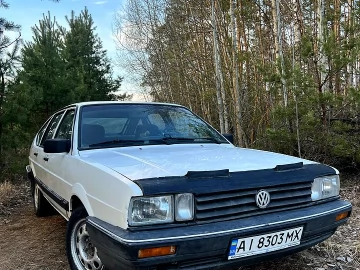 Авто Volkswagen Passat 1987 № 7489152