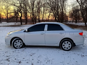 Авто Toyota Corolla 2011 № 7490075